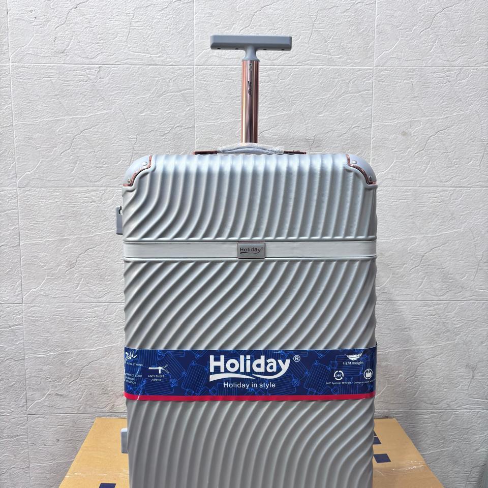Hard Shell Travel Suitcase