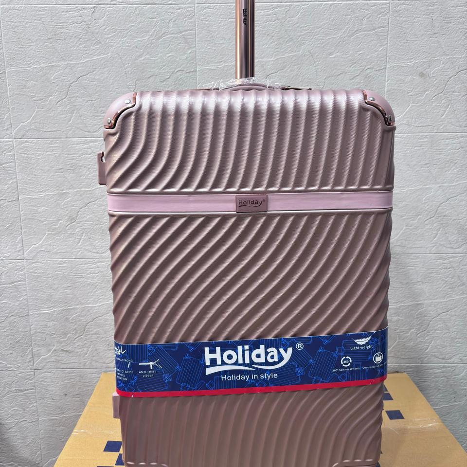 Hard Shell Travel Suitcase